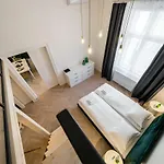 Apartament Deluxe Old Town św. Krzyża WAWELOFTS