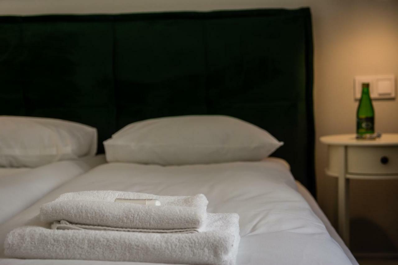 Deluxe Old Town Sw. Krzyza Wawelofts Apartment Krakow
